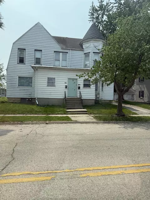 164 S Franklin St, Janesville, WI 53548