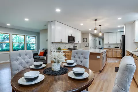 2905 Post Rd, Madison, WI 53713
