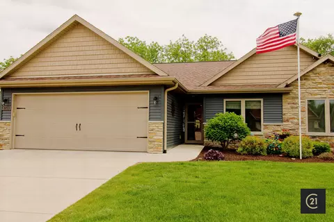 2253 Walnut St, Beloit, WI 53511