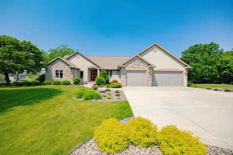 5331 N Old Orchard Dr, Janesville, WI 53545
