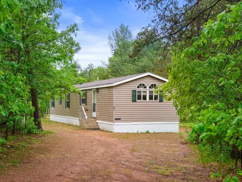 1630 Hawkshead Trl, Nekoosa, WI 54457
