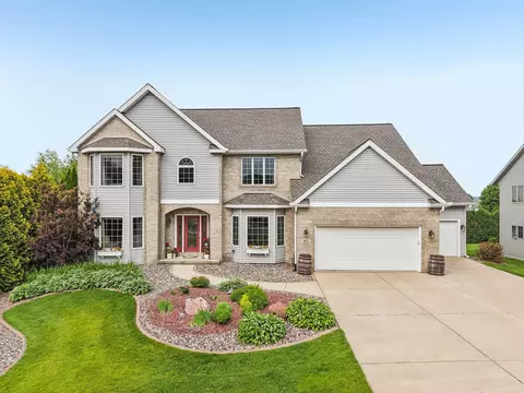 902 Lexington Way, Waunakee, WI 53597