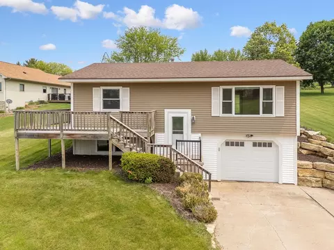 950 Meadow Ln, Plain, WI 53577