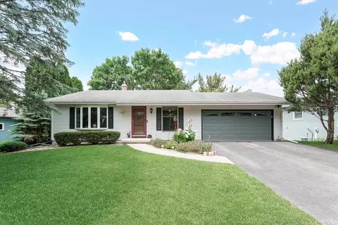 2806 Maple Grove Dr, Madison, WI 53719