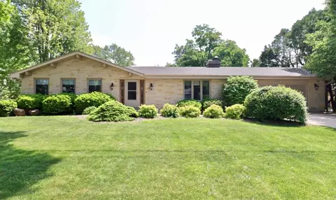 2044 Eastwood Ave, Janesville, WI 53545