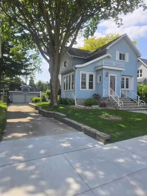 110 West St, Beaver Dam, WI 53916
