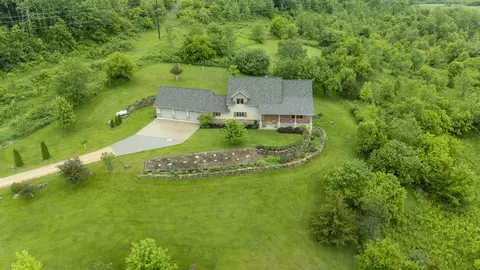 n9076 Wisconsin 78, Blanchardville, WI 53516
