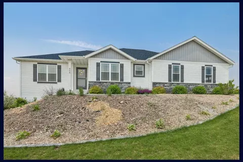 404 Midge St, Johnson Creek, WI 53038