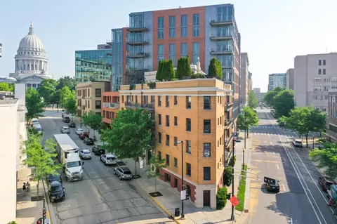 121 S Hamilton St #203, Madison, WI 53703