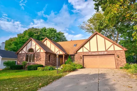 480 Linden St, Verona, WI 53593