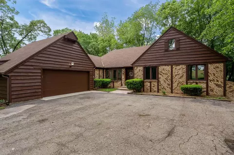 10406 S Walker Rd, Beloit, WI 53511
