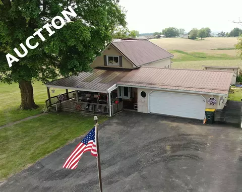 109 N Water St, Eastman, WI 54626