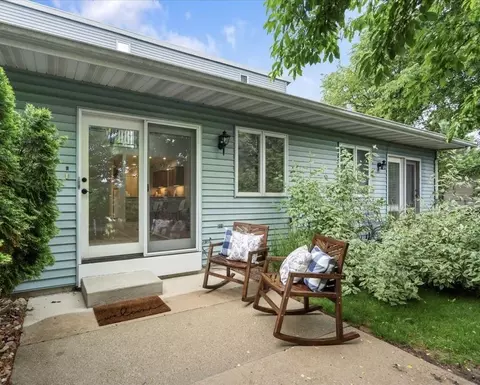 1109 Mckenna Blvd #G, Madison, WI 53719