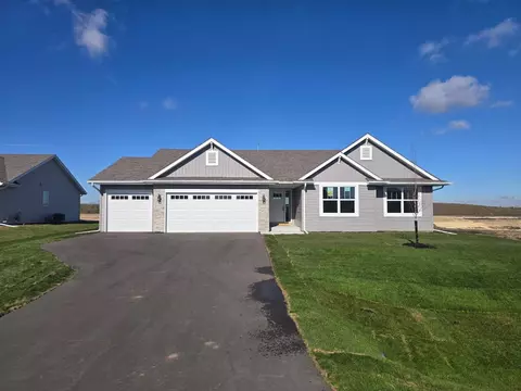 1065 E Birchwood Dr, Beloit, WI 53511