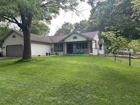 319 Green St, Pardeeville, WI 53954