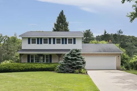 6316 Stonybrook Trce, Sun Prairie, WI 53590