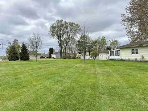 506 Edison Ave, Janesville, WI 53546