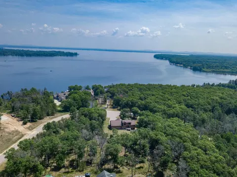 w5037 Timber Ridge Lane, Mauston, WI 53948