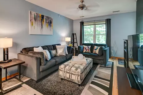 101 Metro Ter #207, Madison, WI 53718