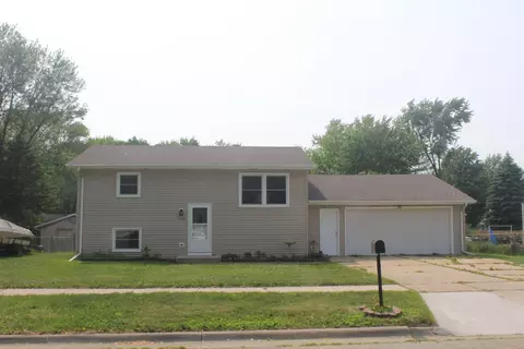 2028 S Osborne Ave, Janesville, WI 53546