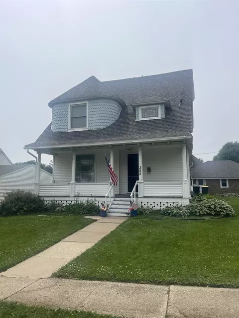 352 N Harrison St, Lancaster, WI 53813