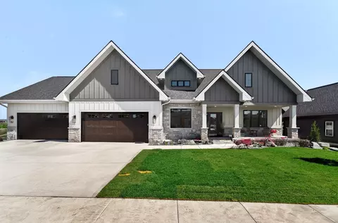 1105 Moll Dr, Waunakee, WI 53597