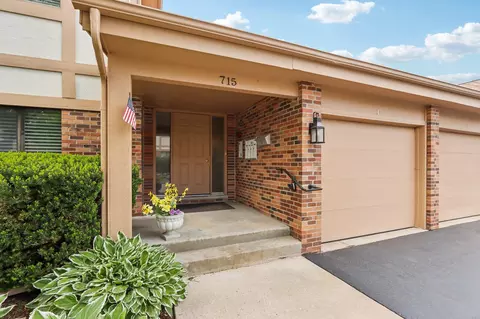 715 S Lake Shore Dr #7F, Lake Geneva, WI 53147