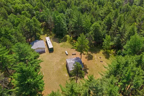 997 W Trout Valley Rd, Hancock, WI 54943
