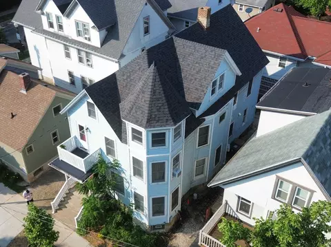 207 S Broom St, Madison, WI 53703