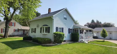 441 N Madison St, Waupun, WI 53963