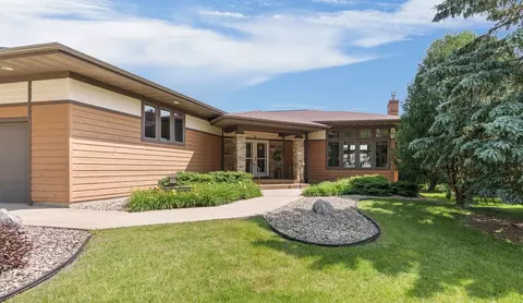 2 Grove Cir, Madison, WI 53719