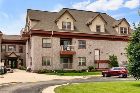 955 Liberty Blvd #205, Sun Prairie, WI 53590