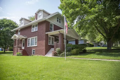 312 S 5th St, Mount Horeb, WI 53572