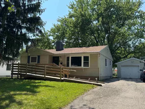 218 Acewood Blvd, Madison, WI 53714