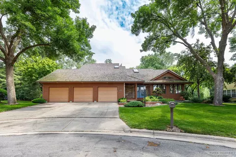 1501 Camberwell Ct, Middleton, WI 53562