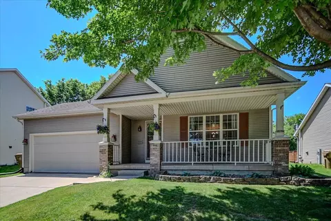5421 Hazelcrest Dr, Madison, WI 53704