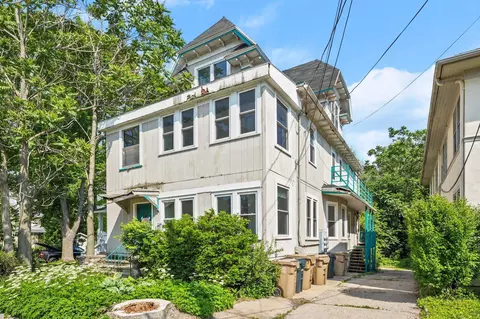 1049 E Johnson St, Madison, WI 53703