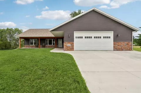 400 Mourning Dove Ct, Arena, WI 53503