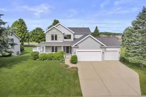 859 Fox Run Ct, Oregon, WI 53575