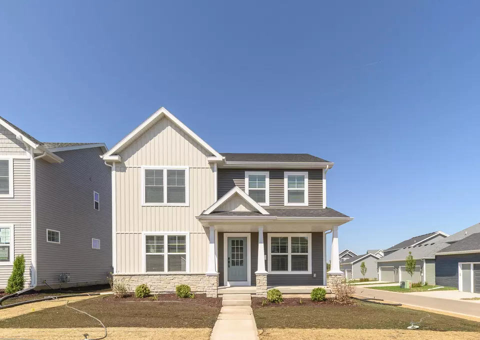  491 Stoddard Dr, Oregon, WI 53575 photo 1
