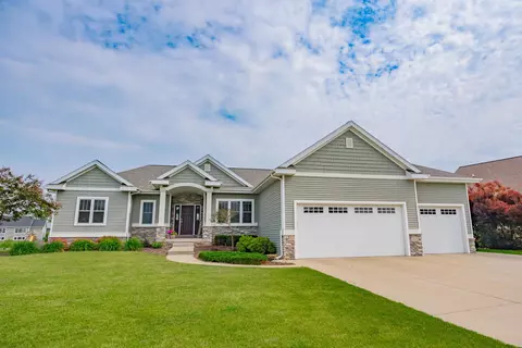 3007 Mourning Dove Dr, Cottage Grove, WI 53527