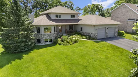 825 Nordic Vw, Mount Horeb, WI 53572