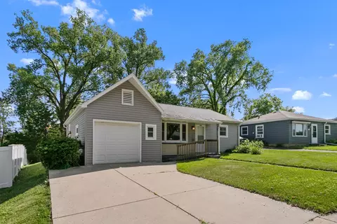 226 Winnebago Ave, Portage, WI 53901