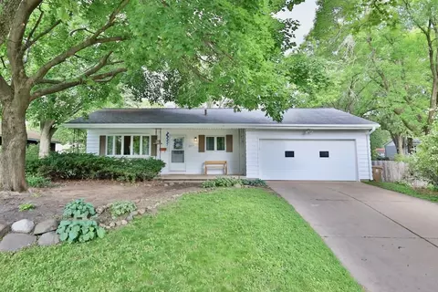 2413 Ravenswood Rd, Madison, WI 53711
