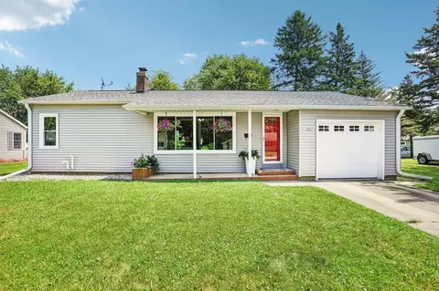220 7th St, Prairie Du Sac, WI 53578