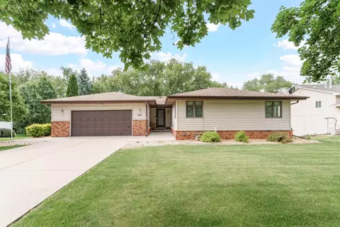 915 Nelson Ave, Milton, WI 53563