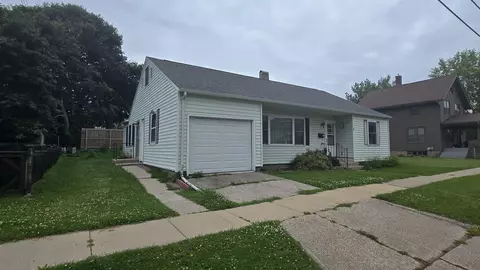 326 N Monroe St, Lancaster, WI 53813