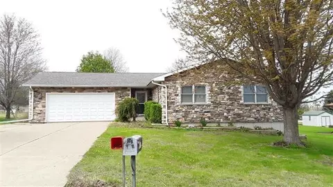 1045 E Circle Dr, Highland, WI 53543