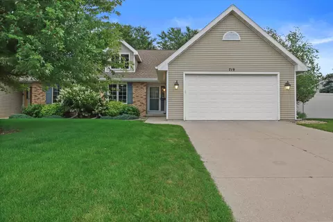 719 N Thompson Rd, Sun Prairie, WI 53590