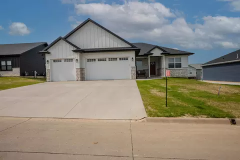 3410 Kaiser Blvd, Cuba City, WI 53807